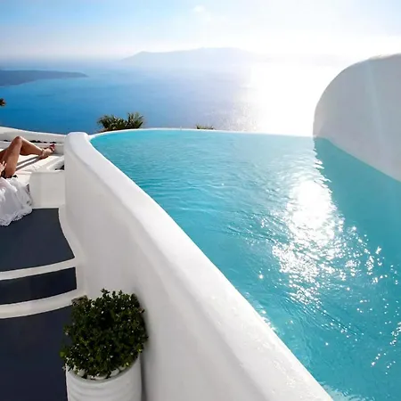 Yannis W Pool In 6gst *
