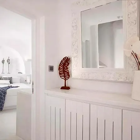 Yannis W Pool In 6gst 빌라