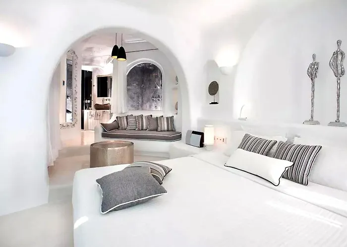 Yannis W Pool In 6gst *